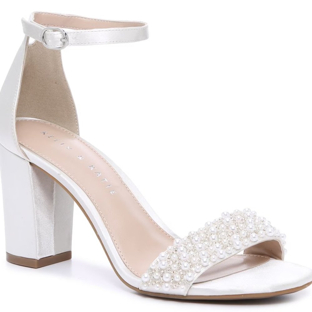 KELLY & KATIE Hildie Sandal